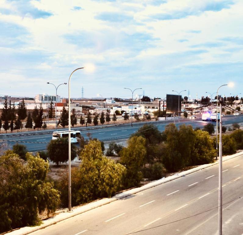 Salvador Dali Apartments Amman Dış mekan fotoğraf